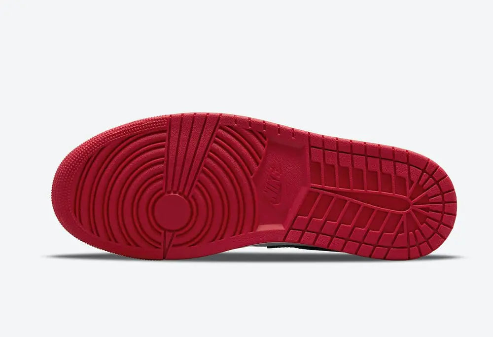 Air Jordan 1 Low Bred Toe Jordan