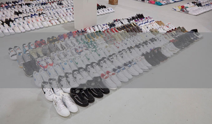Roc-a-fella co-fondateur Damon Dash vend sa collection de sneakers