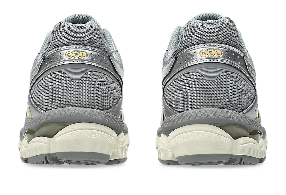 Asics Gel-Cumulus 16 Cream/Clay Grey Asics