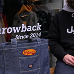 Champion Sweat Noir et blanc 'Arabic Belleville' Champion