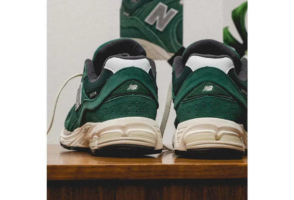 New Balance 2002R Forest Green New Balance