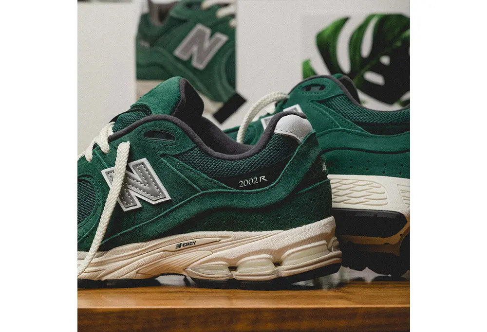 New Balance 2002R Forest Green New Balance