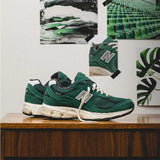 New Balance 2002R Forest Green New Balance