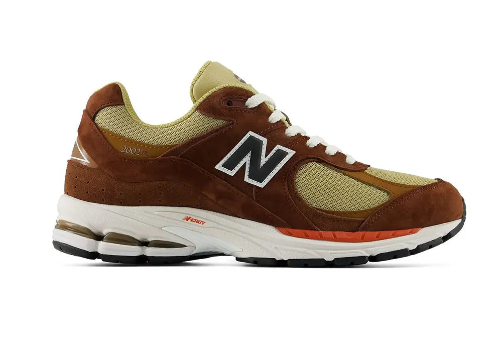 New Balance 2002R "Rich oak BREAKFAST TEA" New Balance