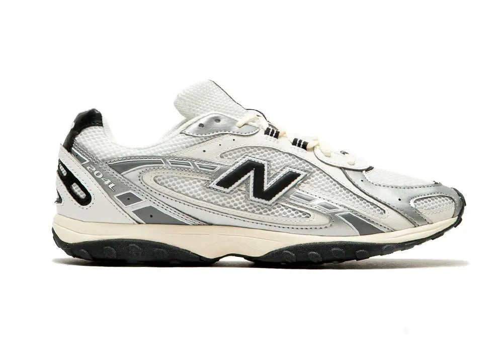 New Balance 204L - Silver Metallic / Black - New Balance