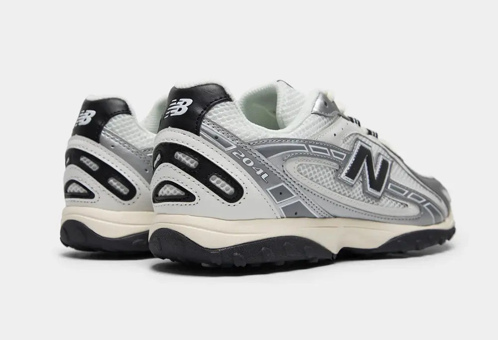 New Balance 204L - Silver Metallic / Black - New Balance