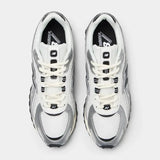 New Balance 204L - Silver Metallic / Black - New Balance