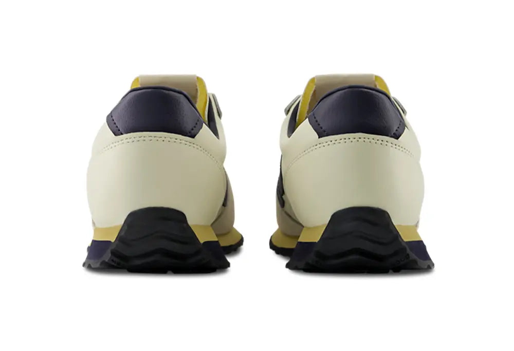 New Balance 471 Angora / Black New Balance