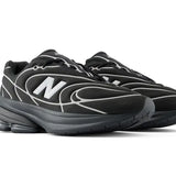 New Balance 5030 - Black - Silver Metallic New Balance