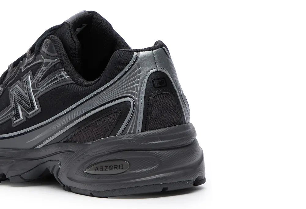 New Balance 740 - Black/ Cement - New Balance