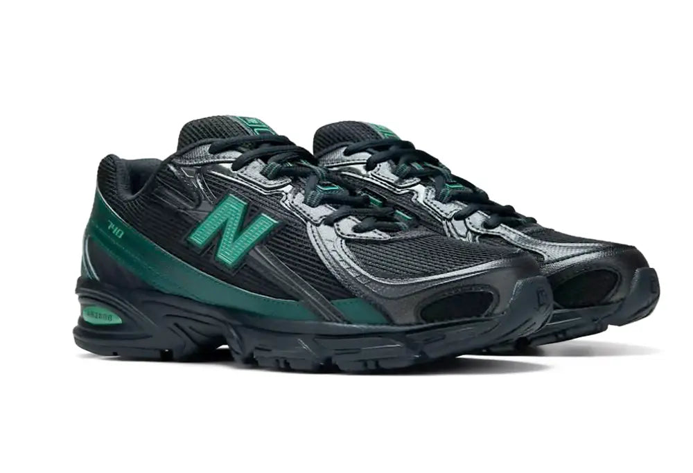 New Balance 740 - Black/  Nordic Green New Balance-U7407T3