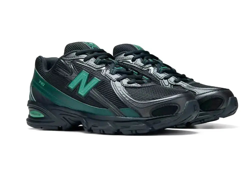 New Balance 740 - Black/  Nordic Green New Balance-U7407T3