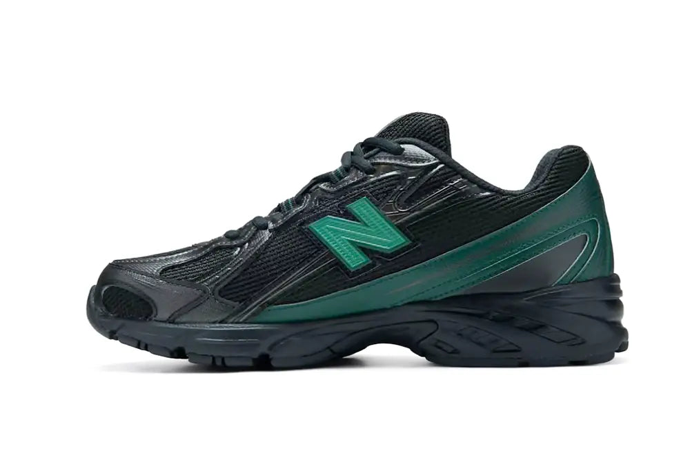 New Balance 740 - Black/  Nordic Green New Balance-U7407T3