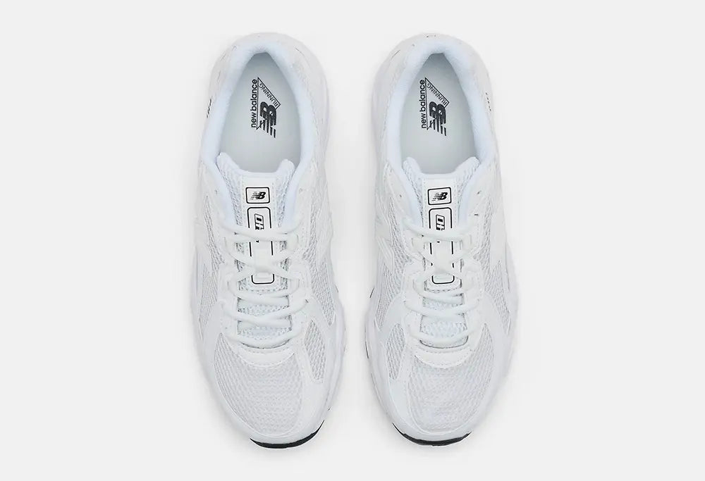 New Balance 740 Black White New Balance