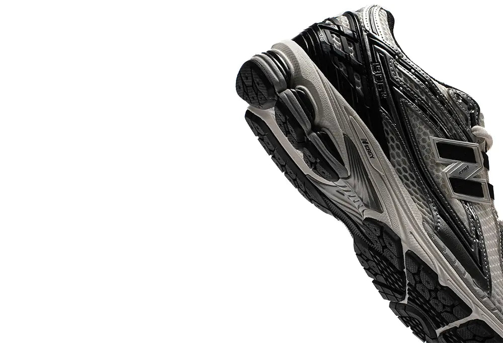 New balance 1906R 'Silver Metallic & Black' New Balance