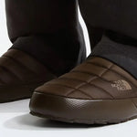 The North Face Chaussons Thermoball™ V Traction pour homme - Dark Chesnut The North Face