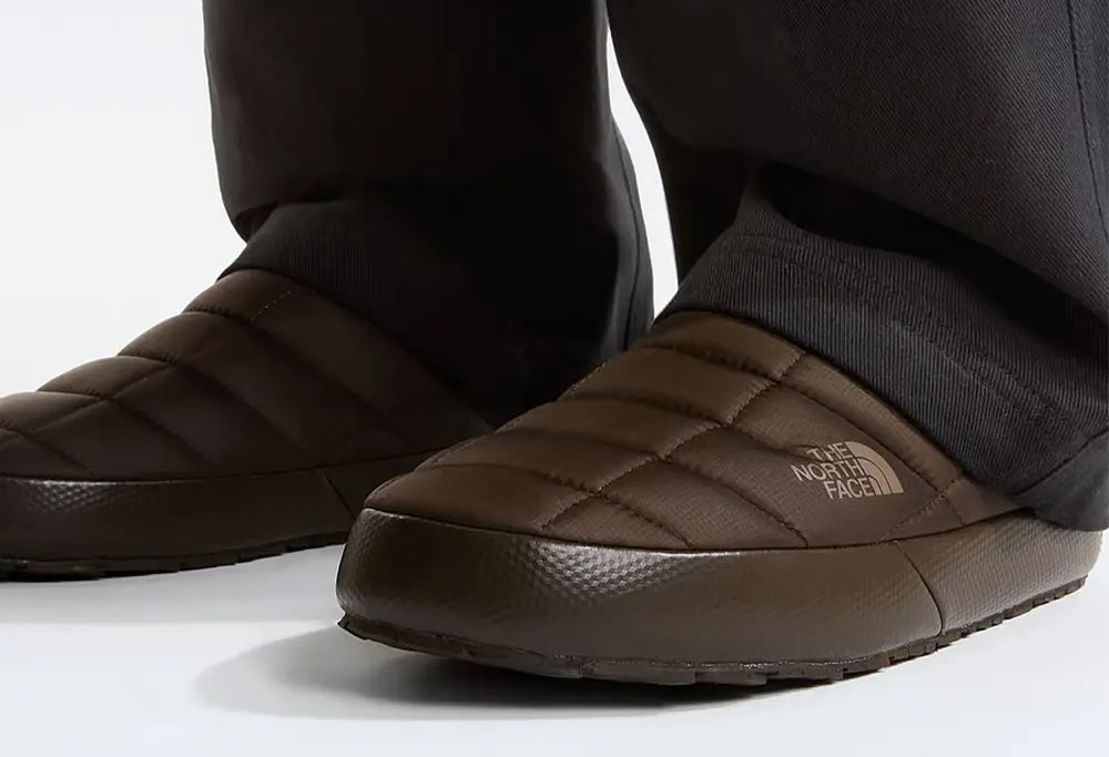 The North Face Chaussons Thermoball™ V Traction pour homme - Dark Chesnut The North Face